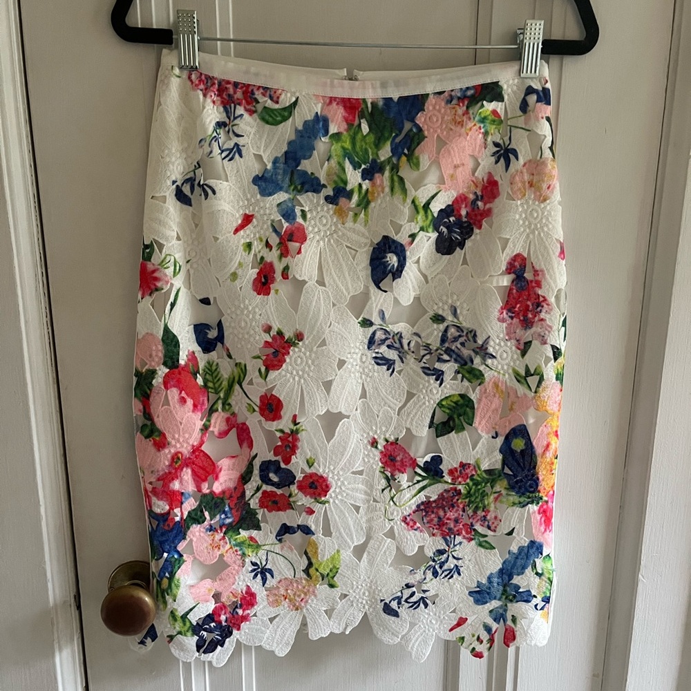 Beautiful Floral Patrizia Luca Milano Pencil Skirt